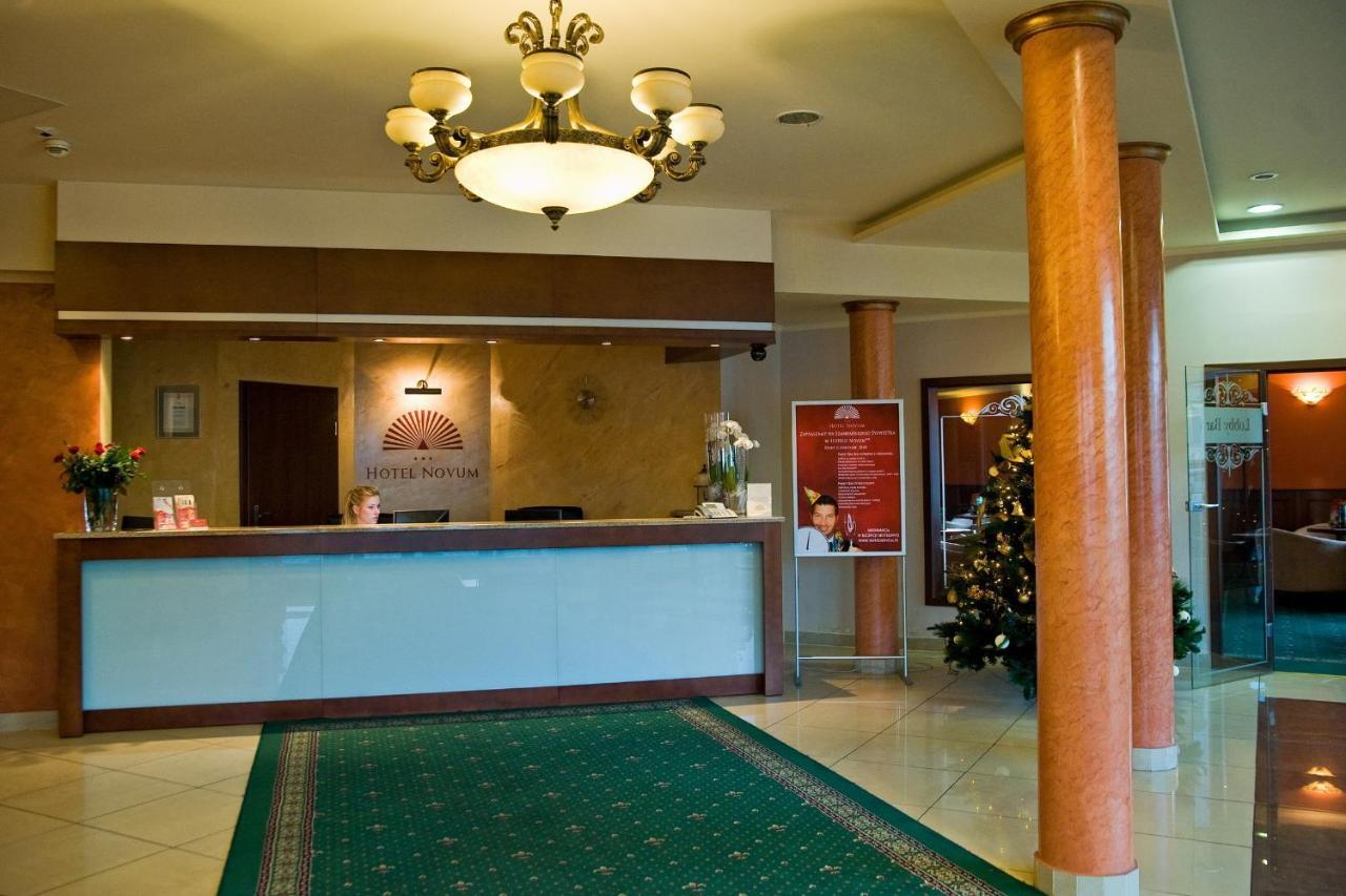 Hotel Novum & Spa Неполомице Екстериор снимка